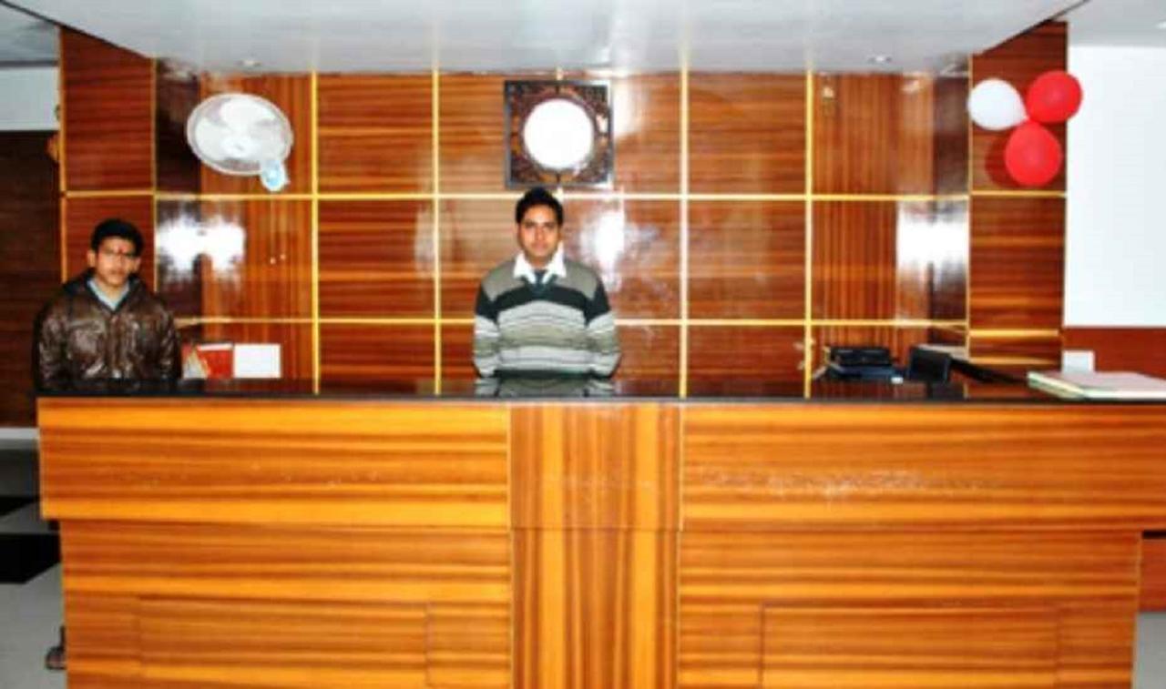 Hotel Kdm Palace Begusarai Extérieur photo